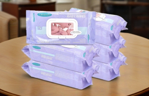 مناديل مبللة